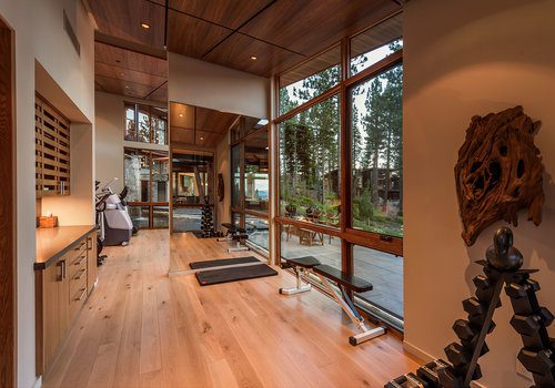 Lot595_Gym_WoodFloor_Windows_Mirrors_WoodCeilings